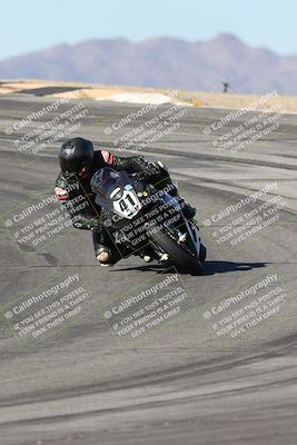 media/Dec-07-2025-CVMA (Sun) [[3e7d2de5dc]]/Race 7-Formula Lightweight Twins Shootout/